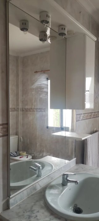Se vende baño completo o por separado