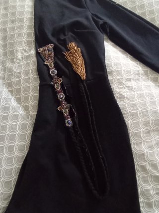 Mono Bershka negro con cinturón