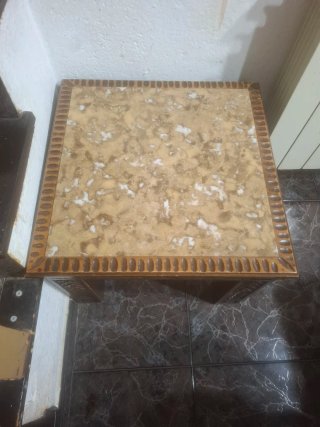 Mesita auxiliar mármol y madera