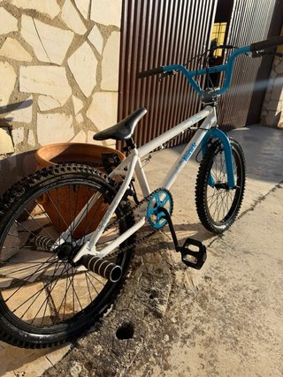 Bicicleta BMX BlueLite 20 pollici