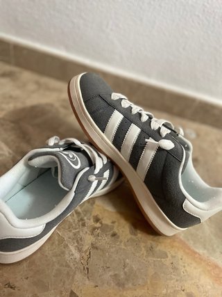 Zapatillas Adidas Campus Gris y Blanco