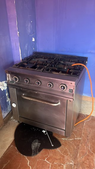 Cocina 4 fuegos con horno
