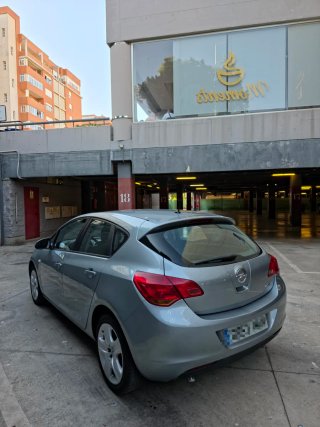 Opel Astra 2012