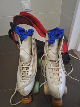 Patines 4 Ruedas Mujer con bolsa y fundas