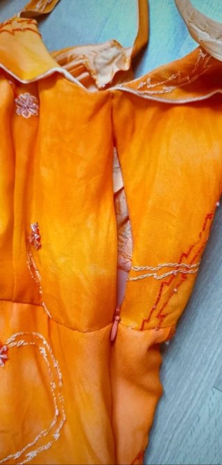 Vestido naranja tirantes irregular