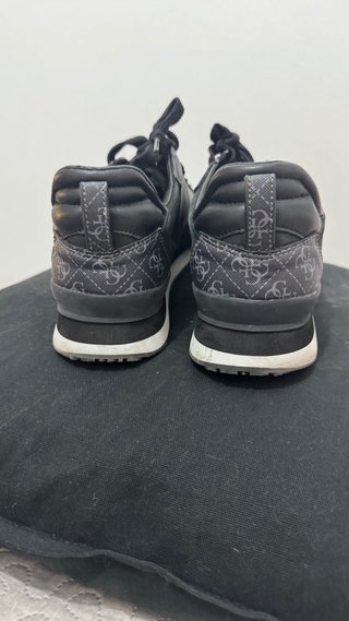 Zapatillas Guess Negras Talla 42