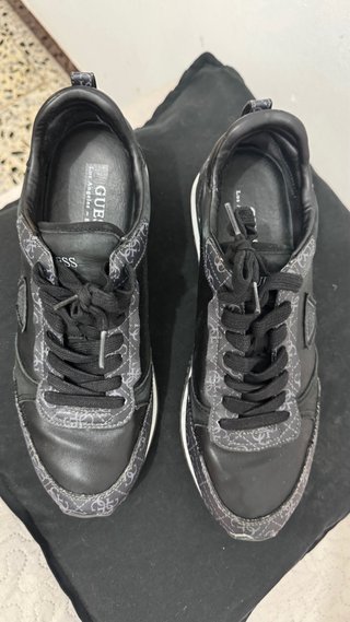 Zapatillas Guess Negras Talla 42
