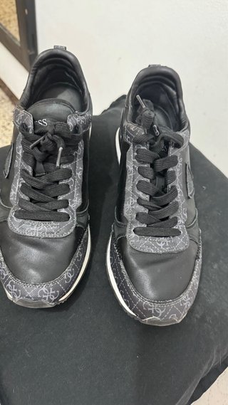 Zapatillas Guess Negras Talla 42