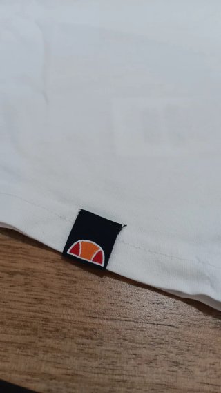 T-shirt Ellesse Branca Tamanho L