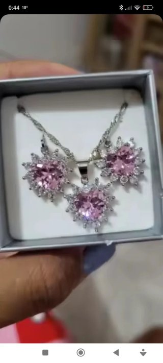 Conjunto Plata Collar y Pendientes Corazón Rosa