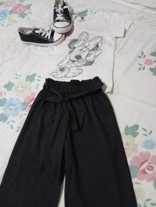 Conjunto niña: pantalón y camiseta