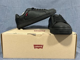 Zapatillas Levi's Talla 41 Negras