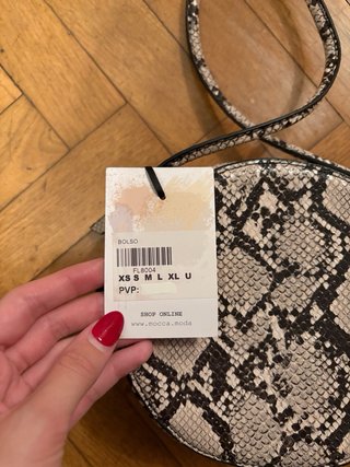 Bolso Mocca redondo estampado serpiente