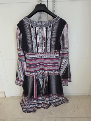 Vestido manga larga volantes con cremallera
