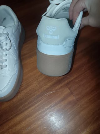 Tenis blancos Hummel