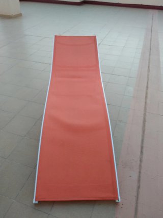 Tumbona ,naranja para jardín, terraza y piscina.