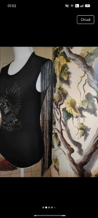T-shirt Denny Rose nera con frange