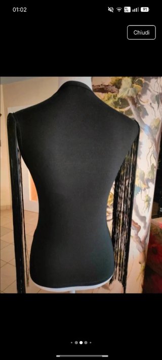 T-shirt Denny Rose nera con frange