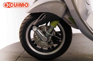 VESPA PRIMAVERA 125