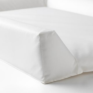 Cómoda cambiador bebé de Ikea