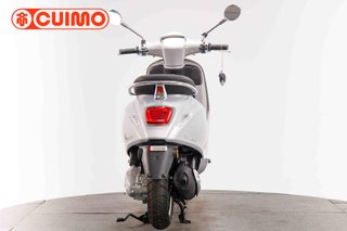 VESPA PRIMAVERA 125