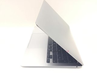 portatil apple apple macbook air m1 8-core 3.2/7 13 (2020) (a2337)