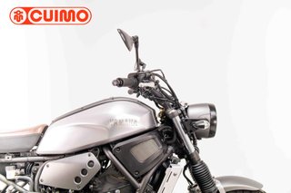 YAMAHA XSR 700