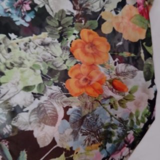 Blusa floral multicolor