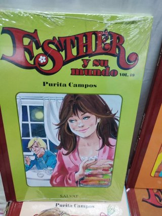 40 libros. Colección Esther y su mundo.