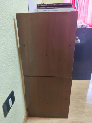 Comodini in legno e vetro
