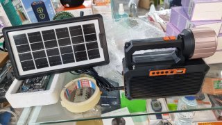 Lámpara Solar SANDA SD-6070 con Radio