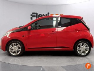 Toyota Aygo 1.0 70 x-play