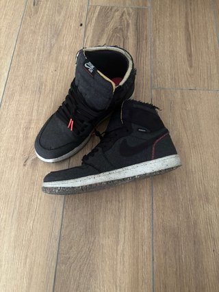 Jordan 1 High Nere/Rosse