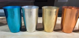 Juego 5 Vasos Aluminio Anodizado marca MMM