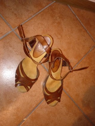 Sandali donna in cuoio marrone