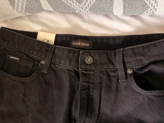Pantalón corto Guess negro