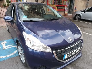 Peugeot 208 2013