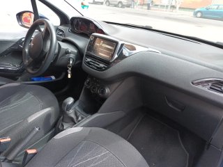 Peugeot 208 2013