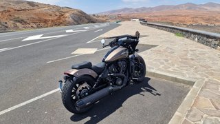 Indian Scout Bobber Negra/Marrón