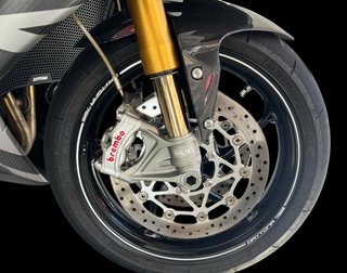 Triumph Daytona Moto2 765