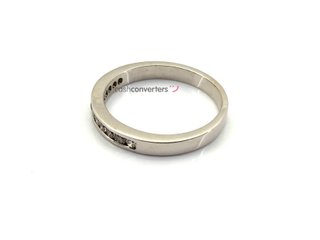 alianza oro 18k con piedra con diamante