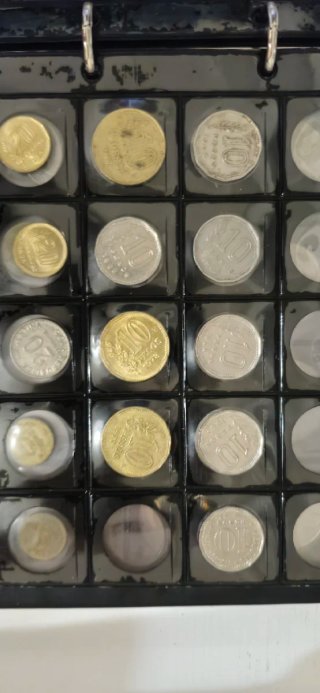 Lote 150 monedas latam siglo XX