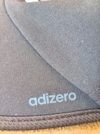 Lote 2 Gorras Yankees y Adidas