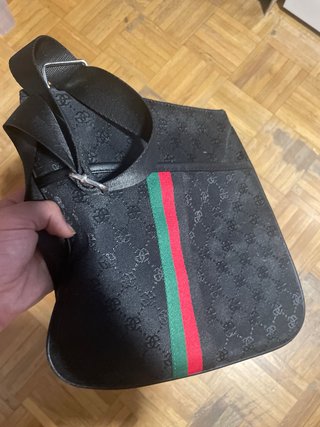 Riñonera Gucci Negra