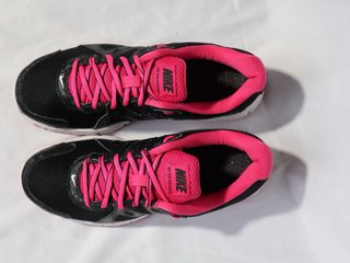 Scarpe Nike Revolution 2 EU 38.5 Nero Rosa