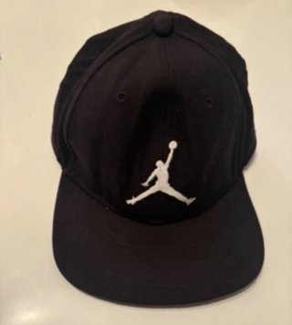 Gorra Negra Jordan