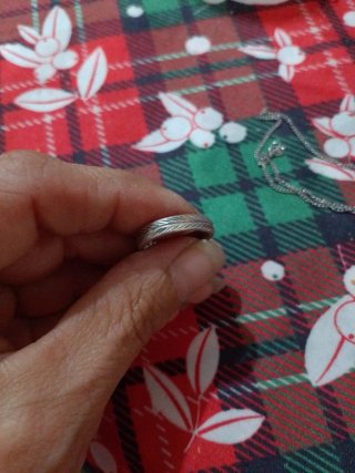 Anello con incisioni