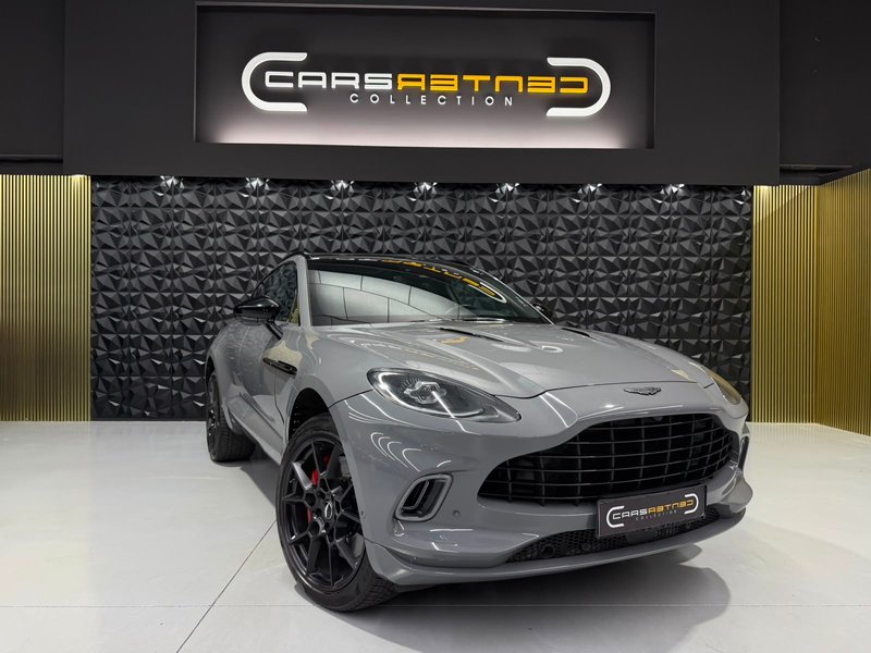 Aston Martin DBX 2022 - foto 1