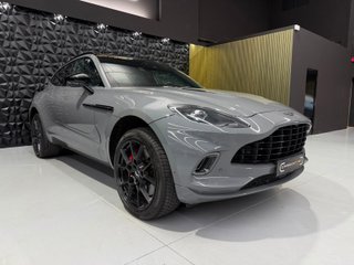 Aston Martin DBX 2022