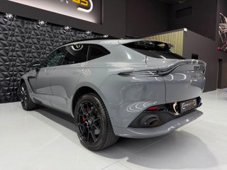 Aston Martin DBX 2022